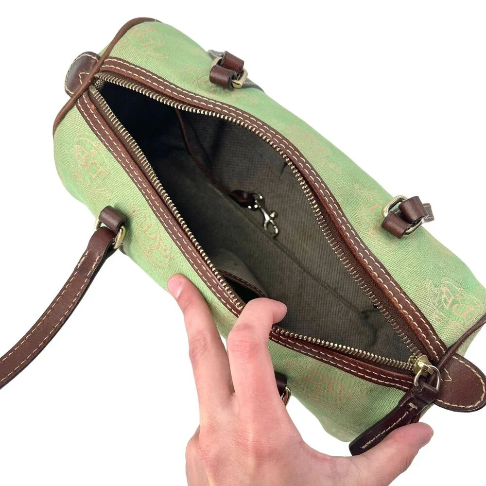 Dooney & Bourke 90s Y2K Light Green & Gold Logo Barrell Bag - Picture 9 of 10